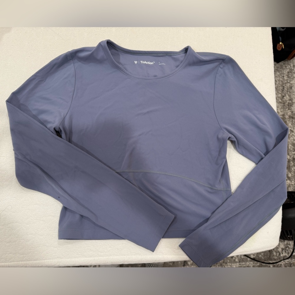TnAction Long Sleeve Workout Top Size L